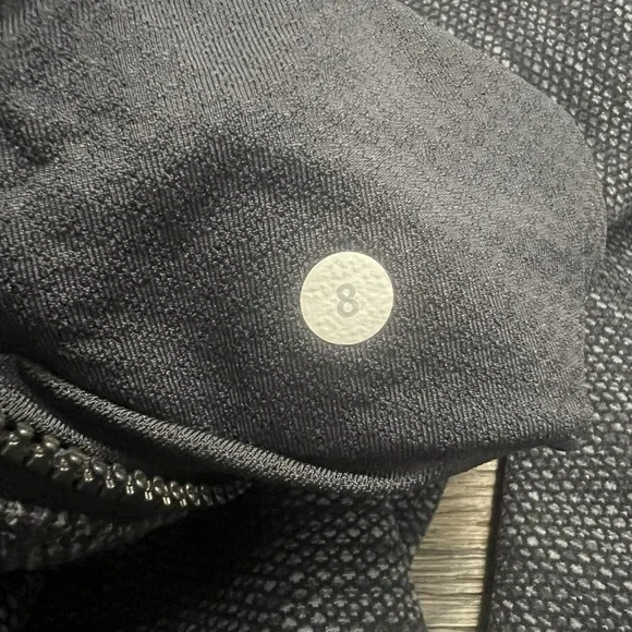 Lululemon Forme Jacket Black Deep Coal Size 8 Activewear Gray Pique Textured - Picture 3 of 7